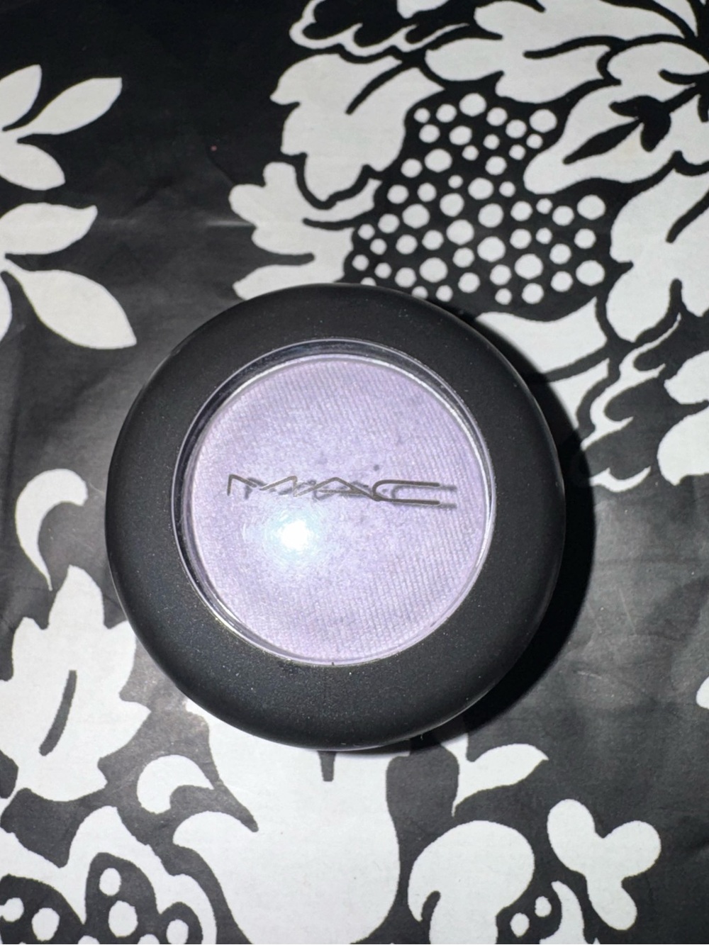 MAC Digit Eyeshadow - Picture 2 of 3